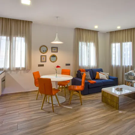 大码头套房公寓 公寓 *